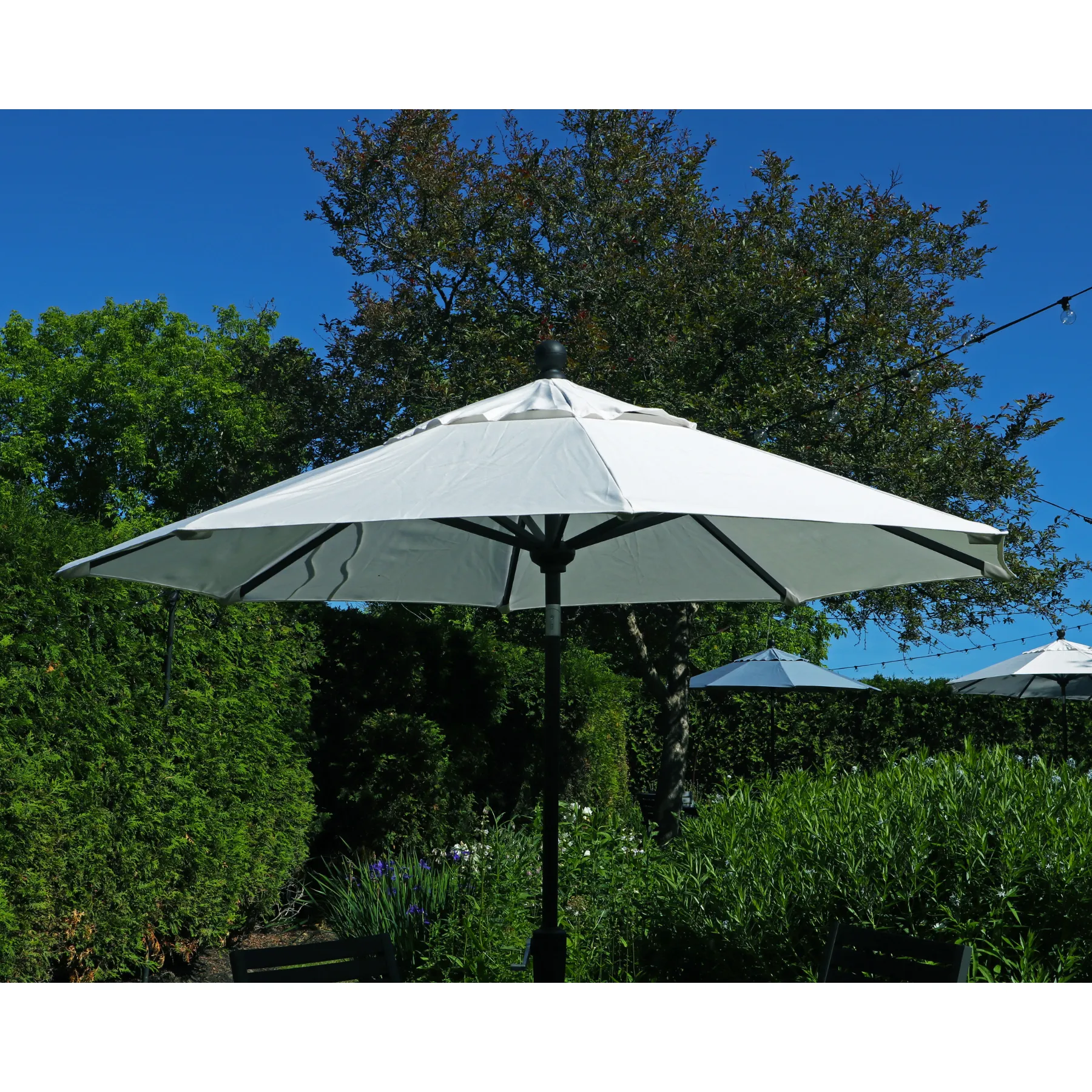 7.5' Push Button Tilt Market Umbrella