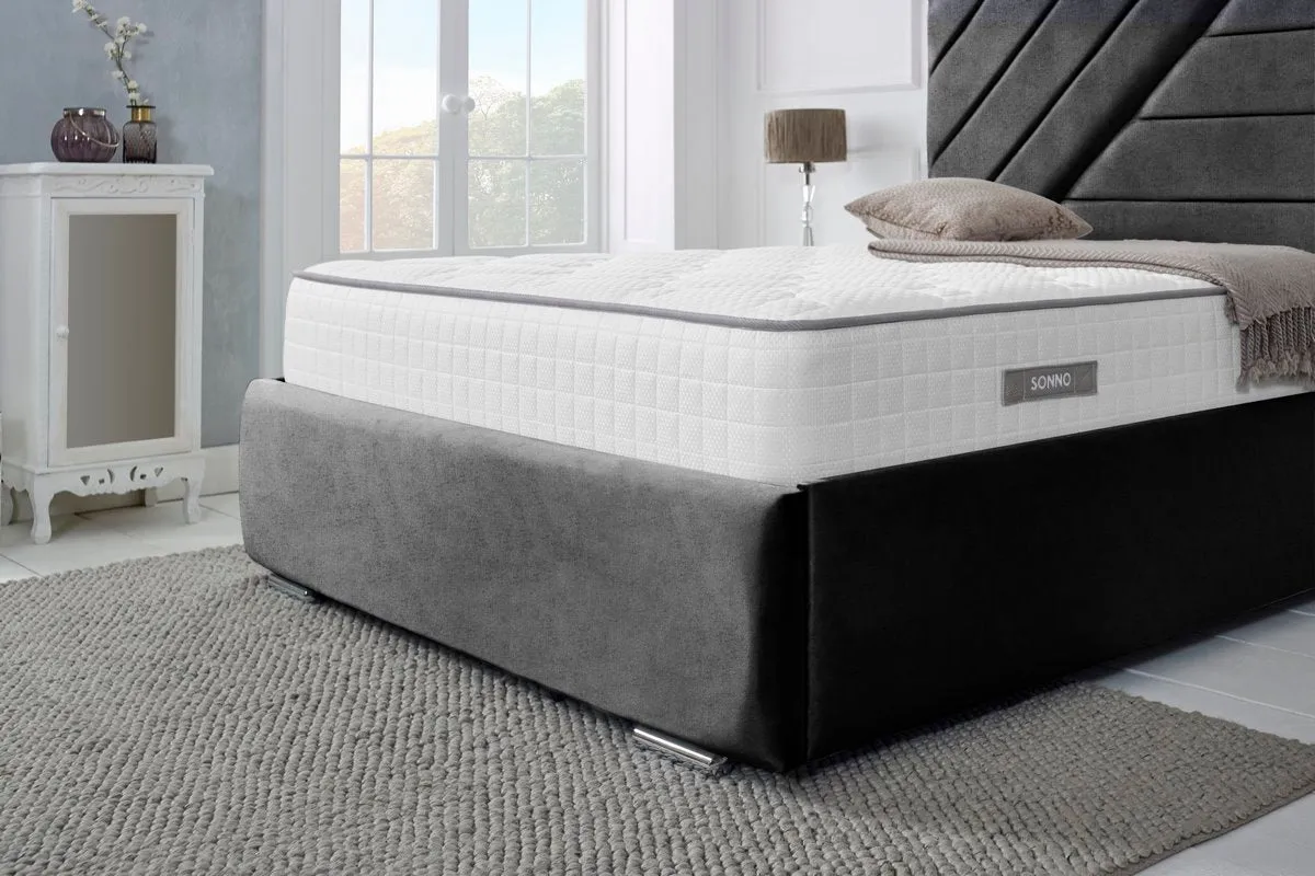 Chicago Upholstered Bed