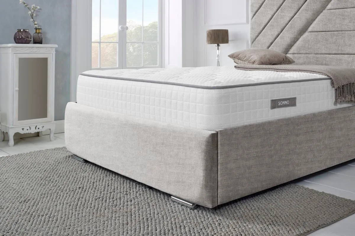 Chicago Upholstered Bed