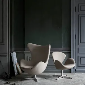 Fritz Hansen Egg™ Chair Upholstered