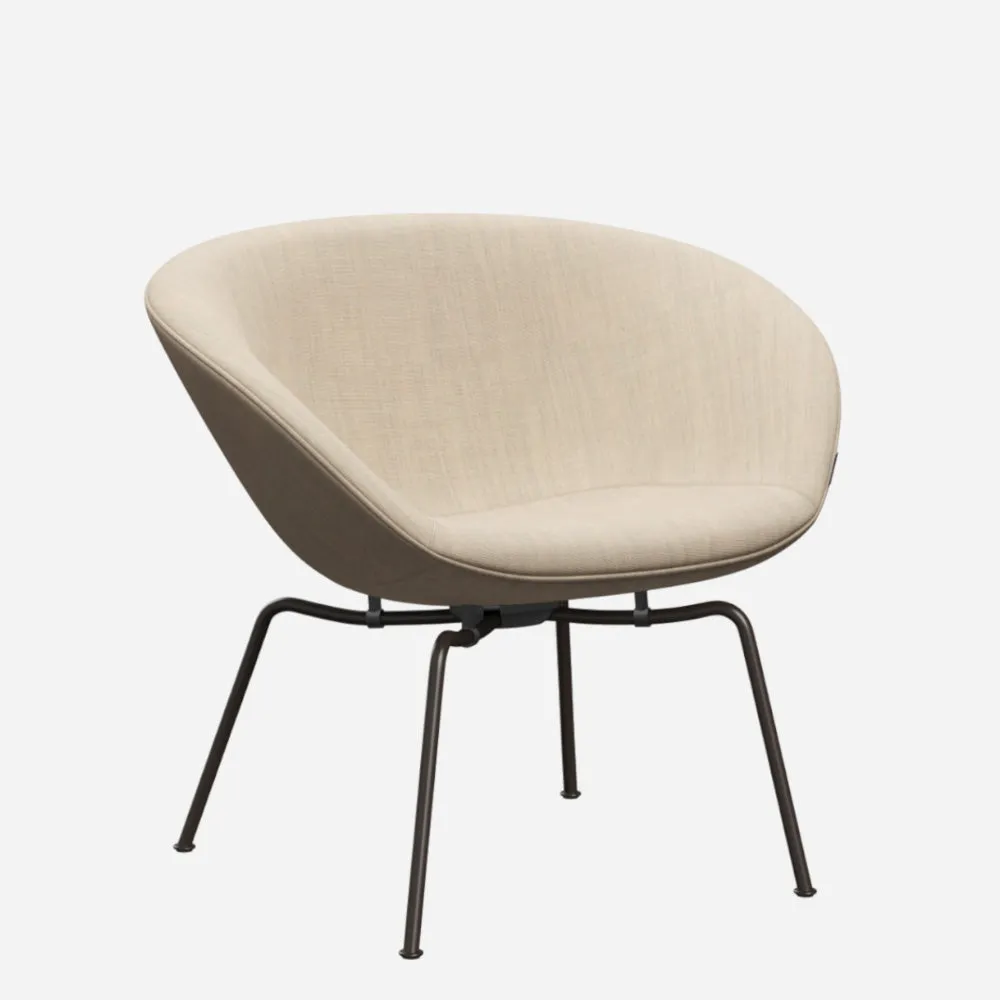 Fritz Hansen Pot™ Chair Upholstered