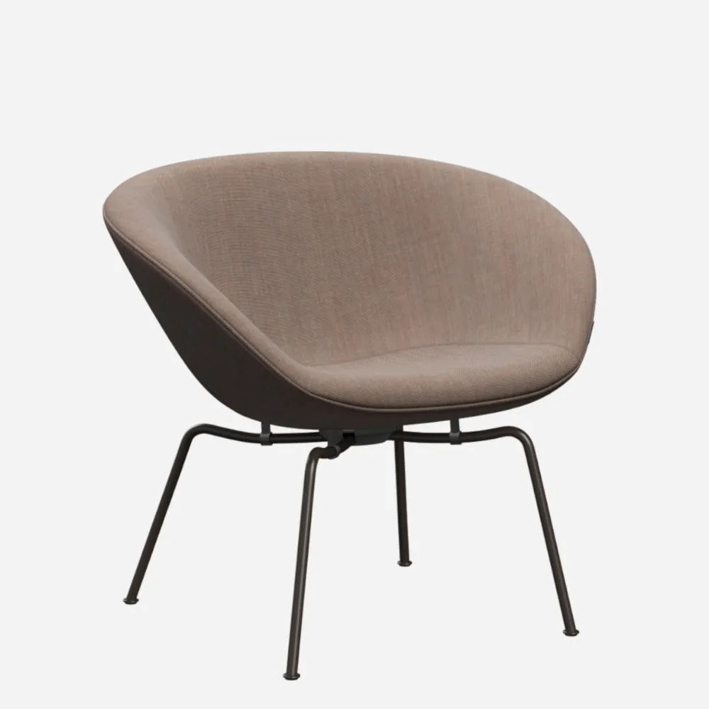 Fritz Hansen Pot™ Chair Upholstered