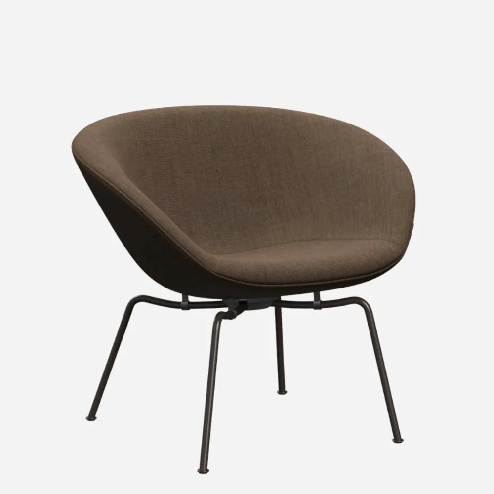 Fritz Hansen Pot™ Chair Upholstered