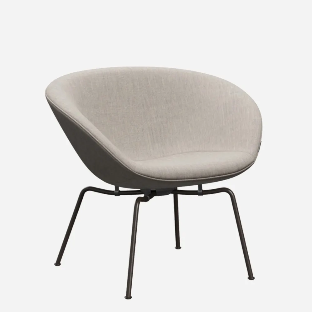 Fritz Hansen Pot™ Chair Upholstered