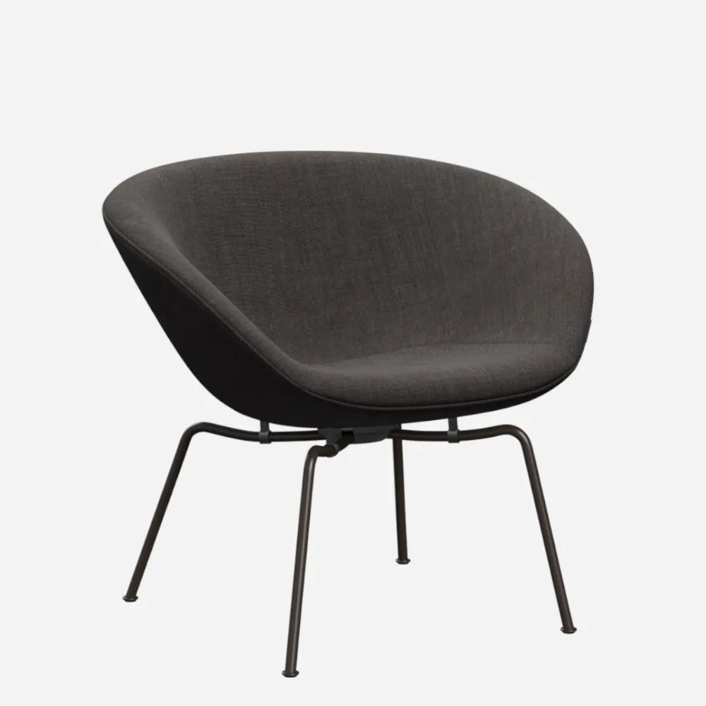 Fritz Hansen Pot™ Chair Upholstered