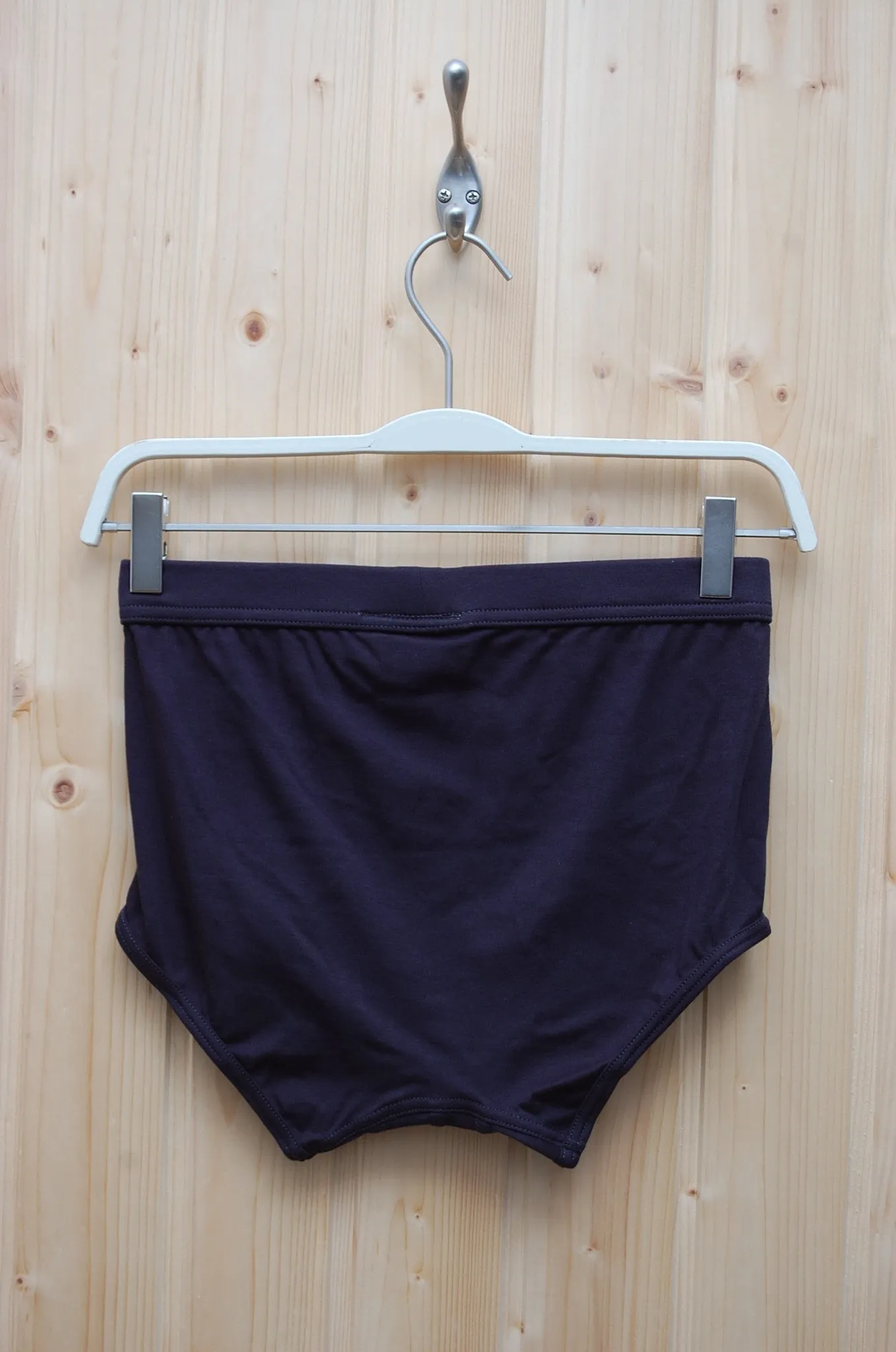 The White Briefs Elm Navy