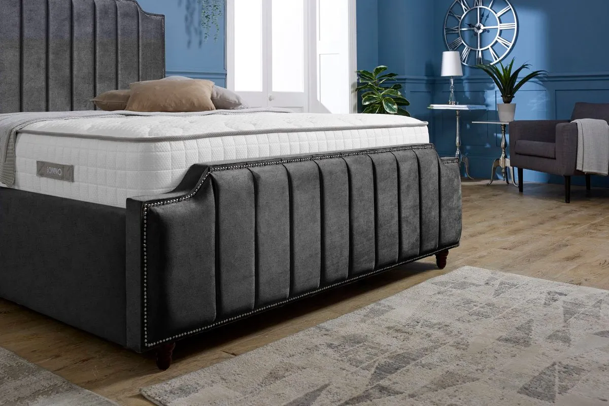 Washington Upholstered Bed