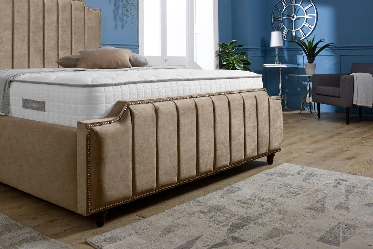 Washington Upholstered Bed